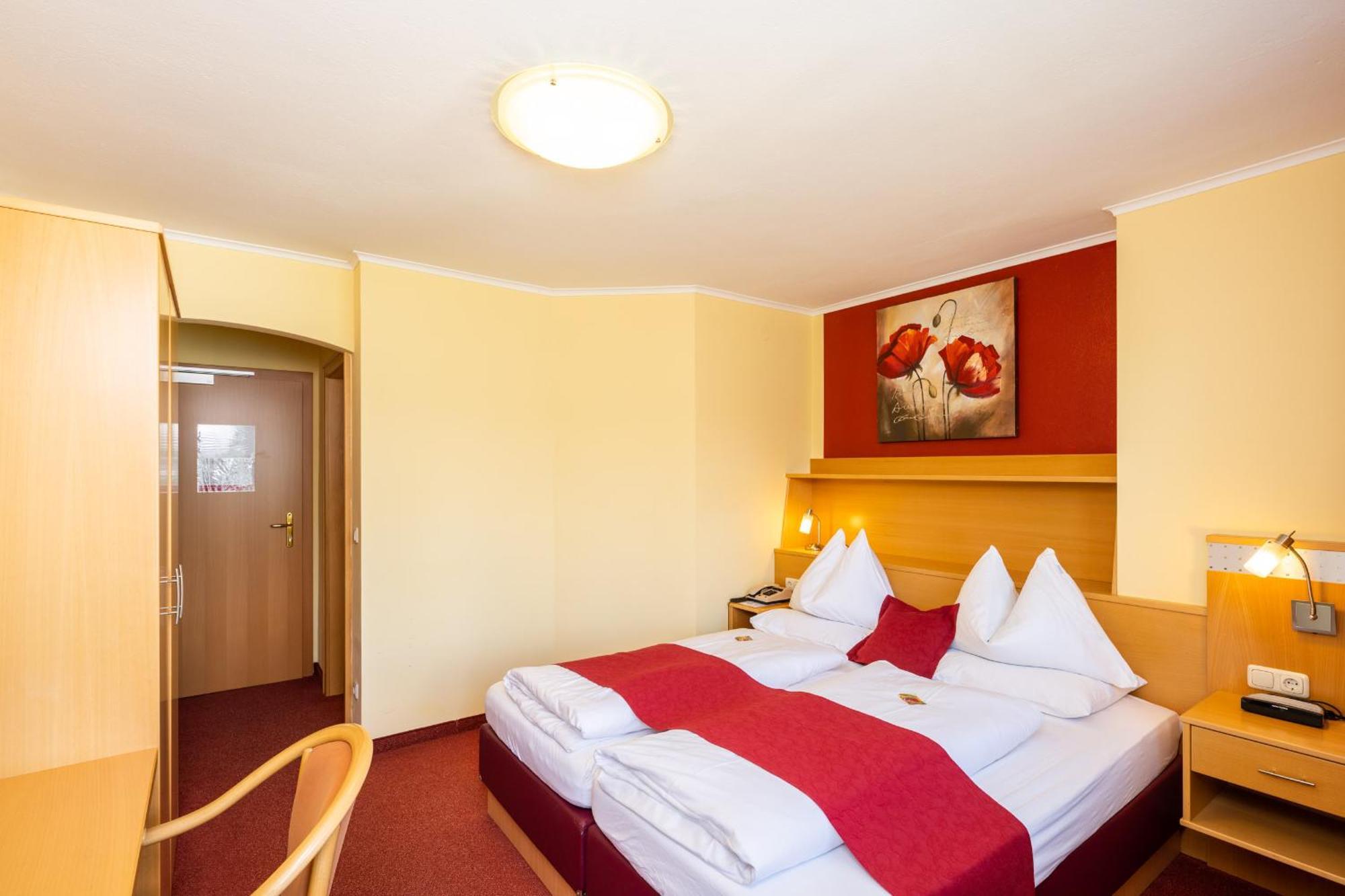 Strandhotel Schabus Velden am Wörthersee Quarto foto