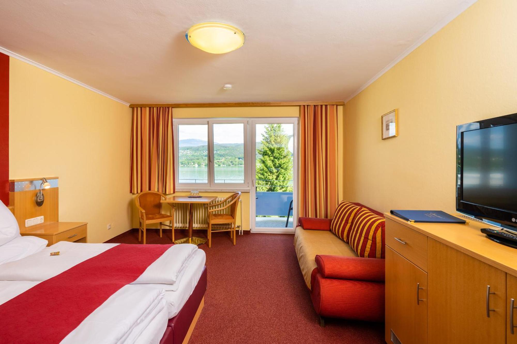 Strandhotel Schabus Velden am Wörthersee Quarto foto